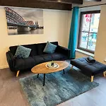 4711 Apartamento *