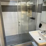 Apartamento 4711 *