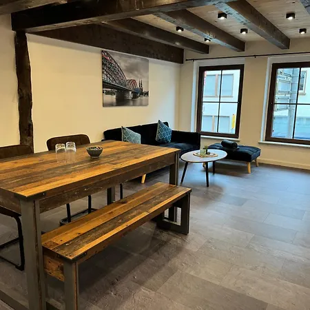 4711 Apartment *
